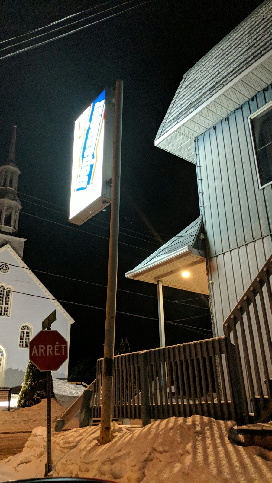 Le Dépanneur | 542 Chemin de lÉglise, Chertsey, QC J0K 3K0, Canada | Phone: (450) 882-2054