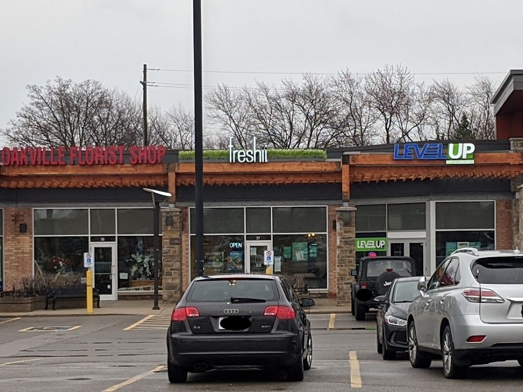 Freshii | 511 Maple Grove Dr, Oakville, ON L6J 6X8, Canada | Phone: (905) 844-0301