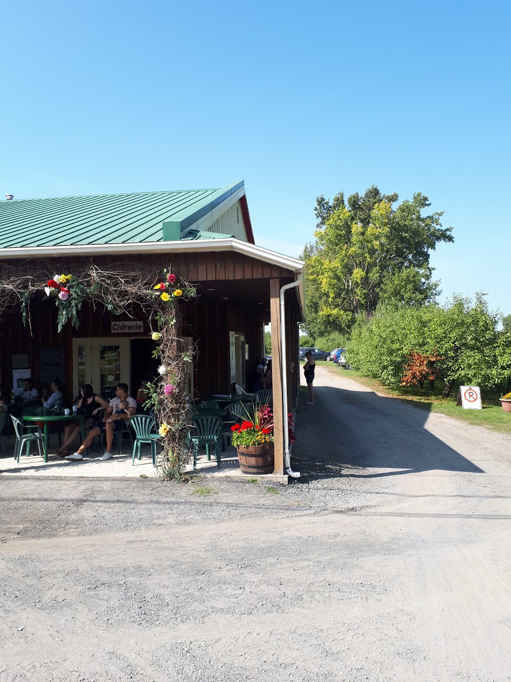 Cidrerie Verger Léo Boutin | 710 Rang de la Montagne, Sainte-Angèle-de-Monnoir, QC J0L 1P0, Canada | Phone: (450) 346-3326