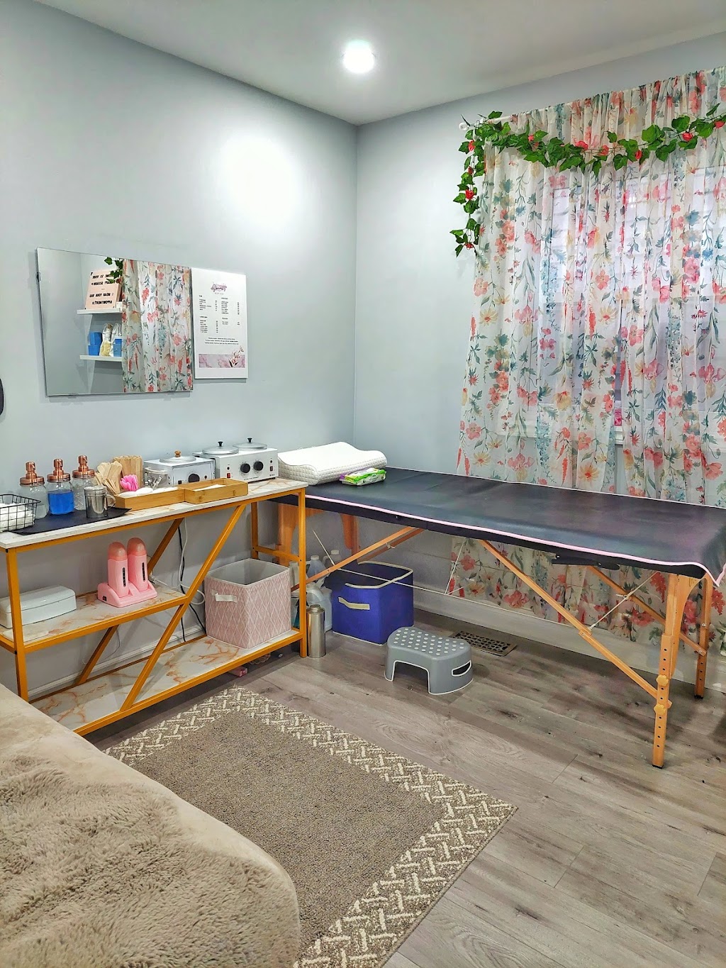 Sharmis Beauty Salon | 4291 Village  Centre Court  Mississauga L4Z 1S2 | Phone: (647) 581-0202