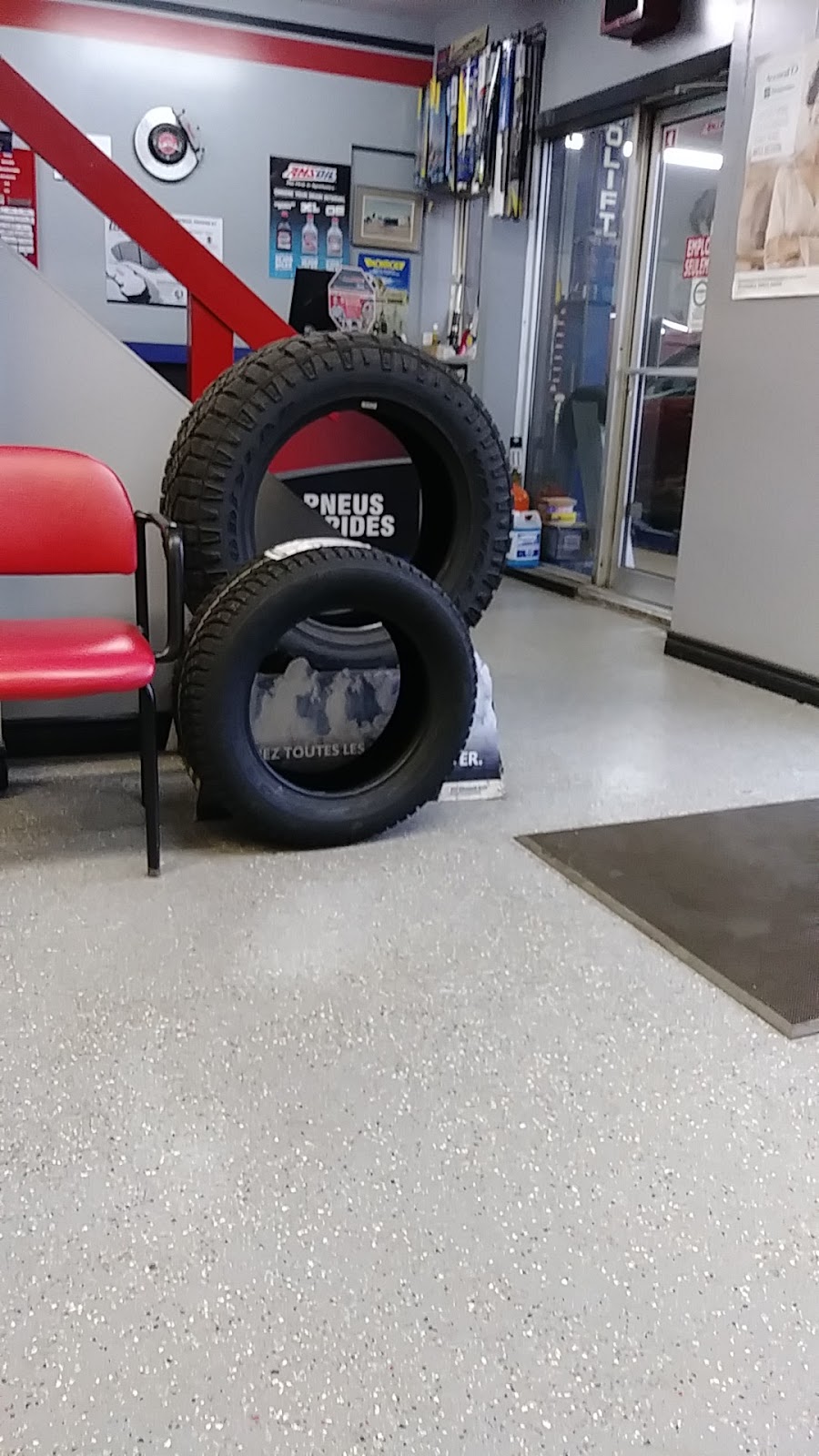 Pneus Rapides Inc | 2315 Montée Gagnon, Terrebonne, QC J6Y 1J4, Canada | Phone: (450) 435-8900