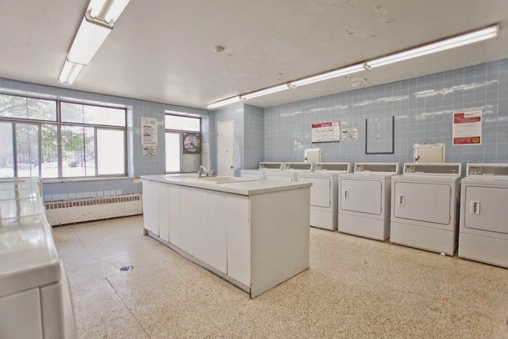 Morning Star Apartments | 3420 Morning Star Dr, Mississauga, ON L4T 1X9, Canada | Phone: (905) 677-8854