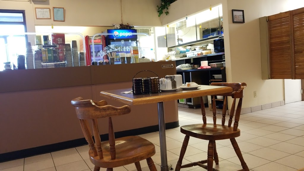 Yaychis | Hwy 15 & Hwy 29, Lamont, AB T0B 2R0, Canada | Phone: (780) 895-7312