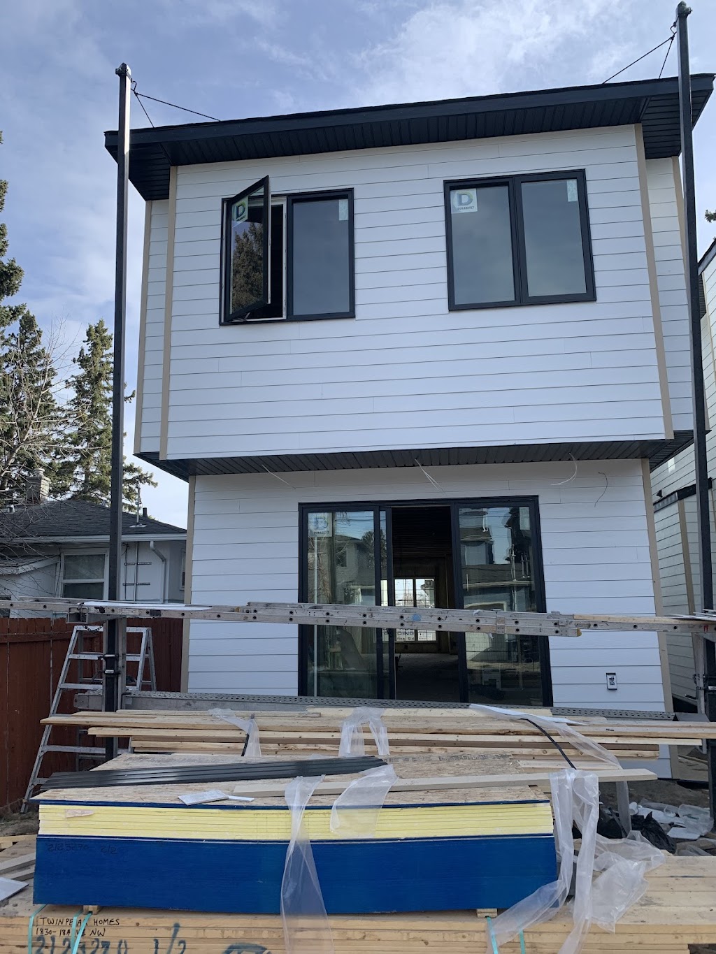 City Roofing & Siding LTD. | 65 Saddlestone Park NE, Calgary, AB T3J 0Z4, Canada | Phone: (403) 837-0075