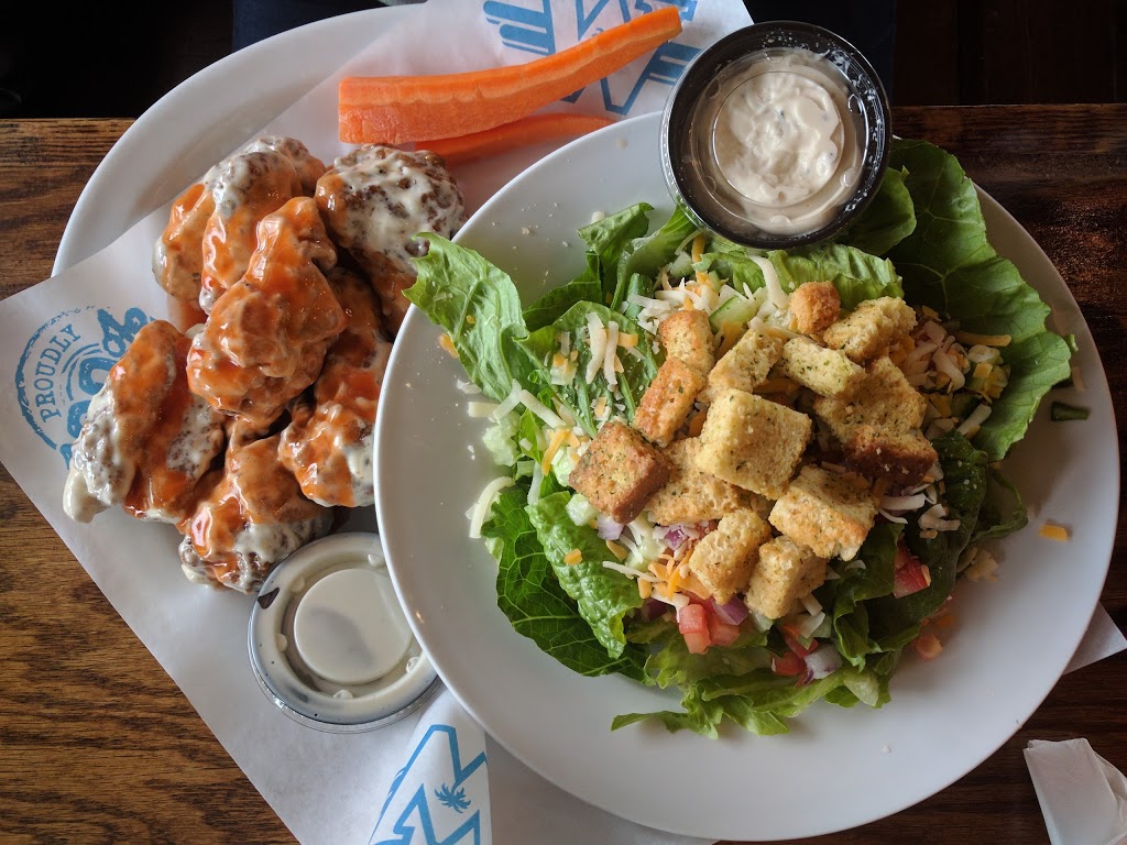 Wild Wing | 3712 Innes Rd, Orléans, ON K1W 1K9, Canada | Phone: (613) 424-9164