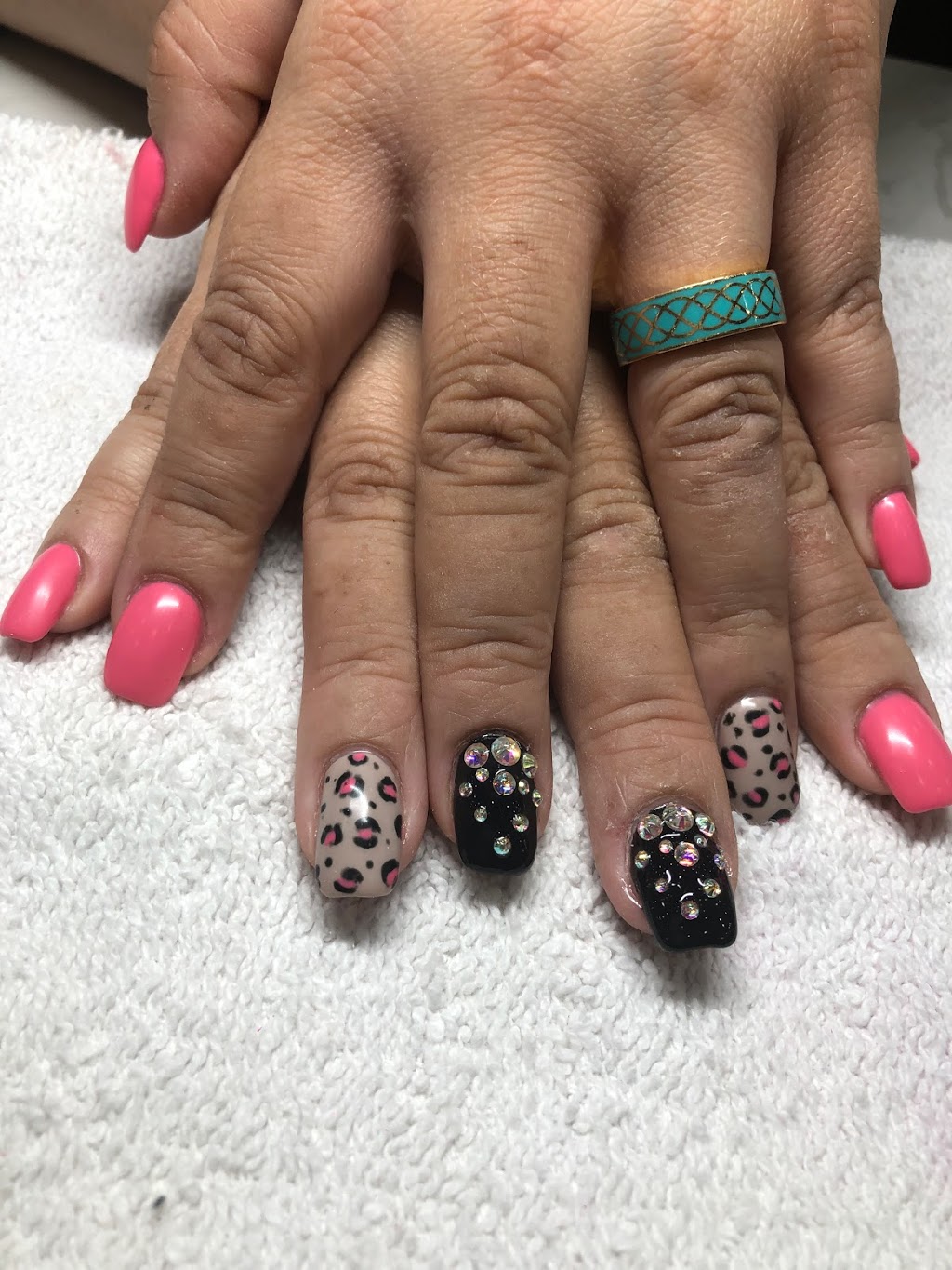 Amy Salon Hair Nails and Spa | 3100 Winston Churchill Blvd #5, Mississauga, ON L5L 1P5, Canada | Phone: (905) 569-6020