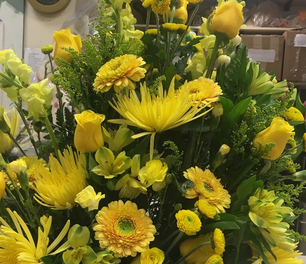 Bonavista Flowers | 107-755 Lake Bonavista Dr SE, Calgary, AB T2J 0N3, Canada | Phone: (403) 271-2666