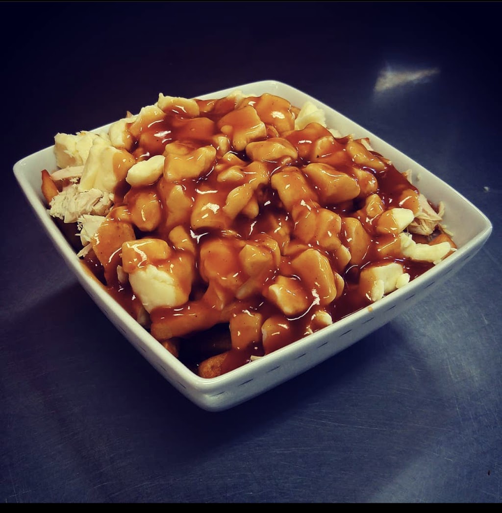 Rôtisseries Coq-O-bec ,Verdun | 4201 Av Bannantyne, Verdun, QC H4G 1C6, Canada | Phone: (514) 767-6444
