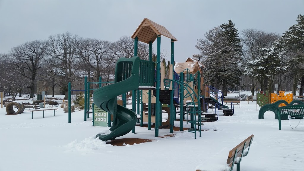 De Veaux Woods State Park | 3180 De Veaux Woods Dr E, Niagara Falls, NY 14305, USA | Phone: (716) 284-4691