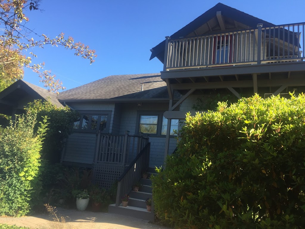 Orchard House | 9646 6 St, Sidney, BC V8L 2W2, Canada | Phone: (250) 656-9194