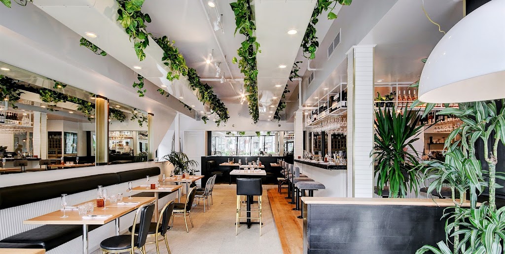 Joséphine | 4007 R. Saint-Denis, Montréal, QC H2W 2M4, Canada | Phone: (514) 840-5015