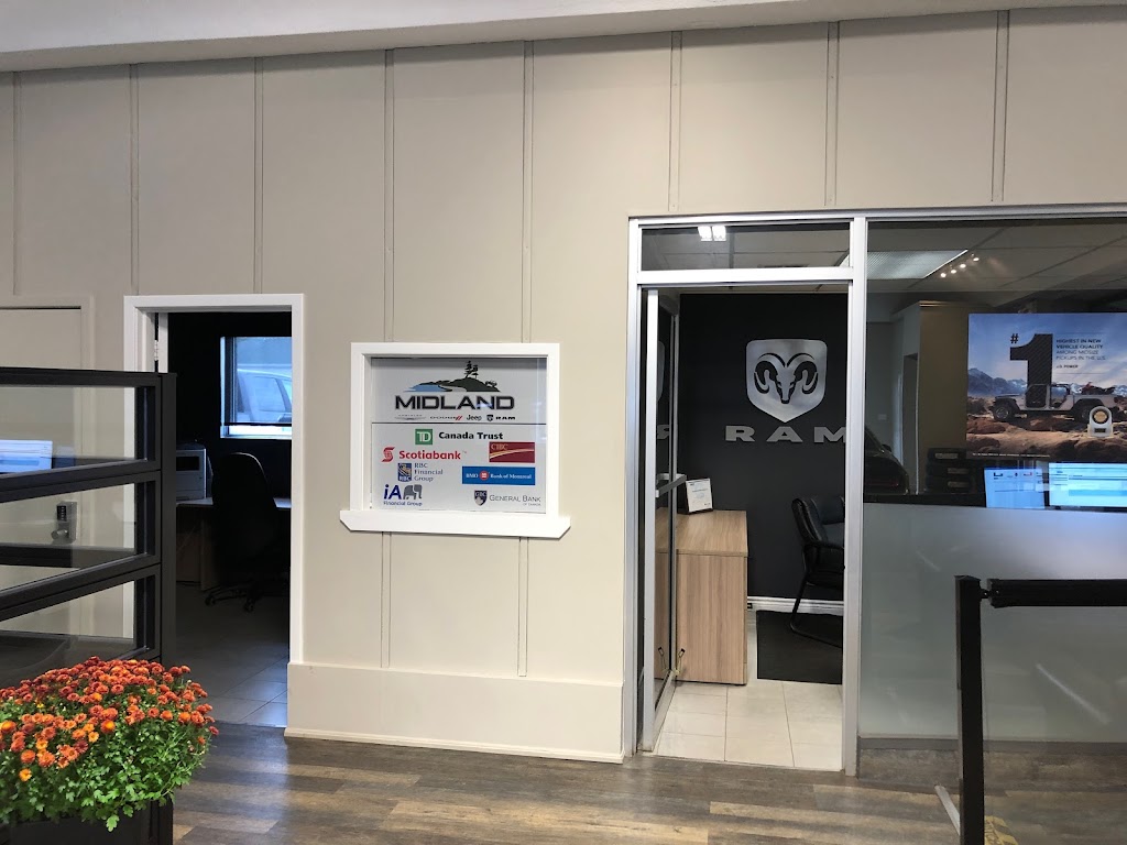 Midland Chrysler | 723 King St, Midland, ON L4R 4K5, Canada | Phone: (888) 378-7034