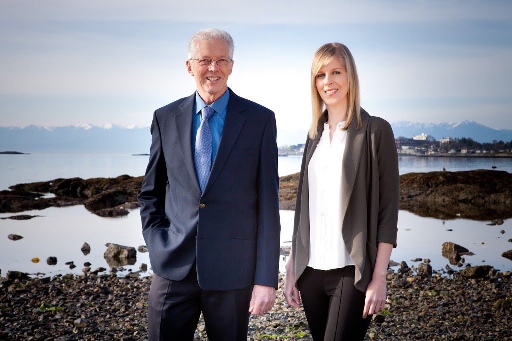 The Lynn Team - Victoria Real Estate | 2541 Estevan Ave, Victoria, BC V8R 2S6, Canada | Phone: (250) 592-4422