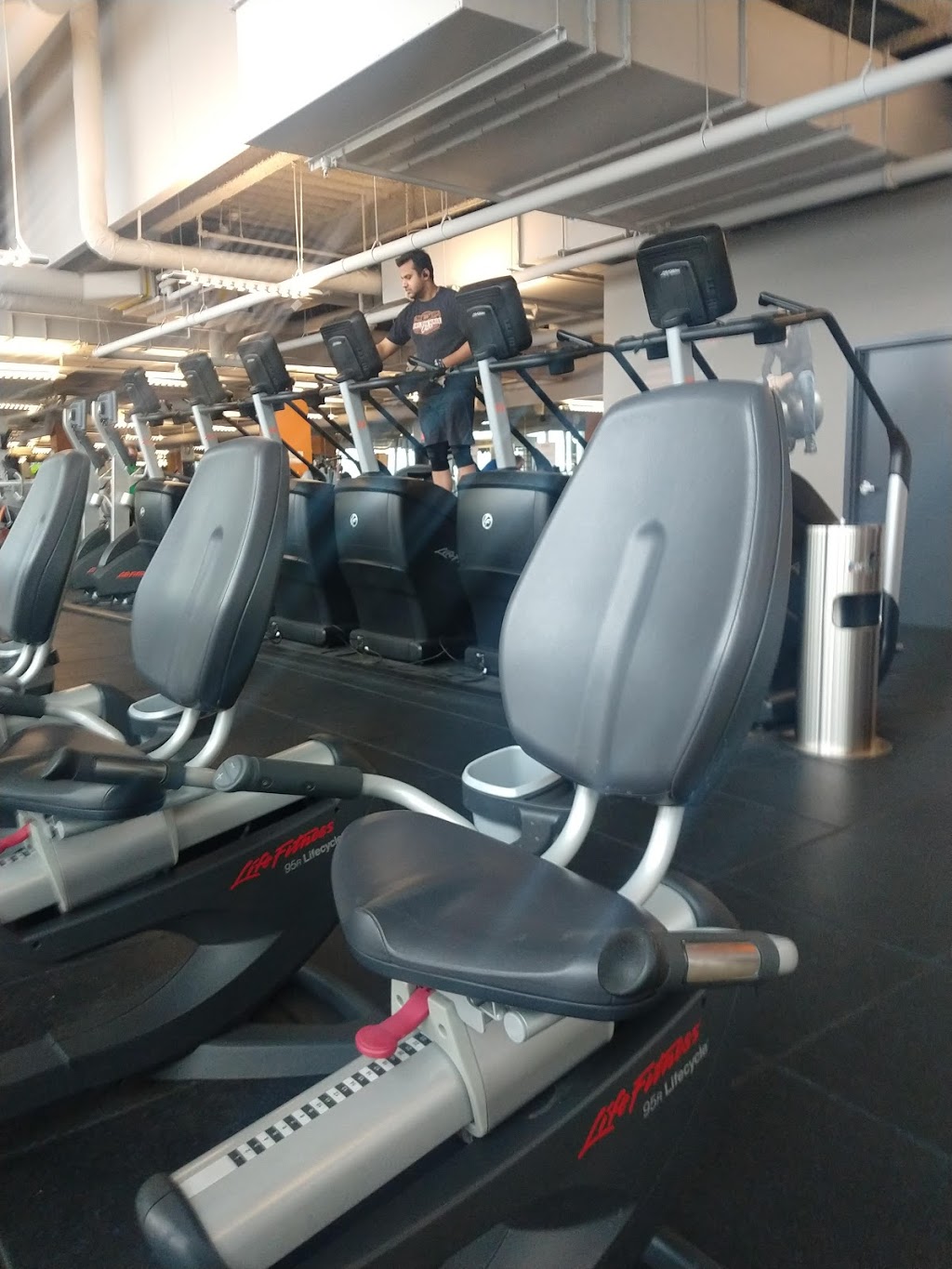 Club16 Trevor Linden Fitness Downtown | gym | 1055 Canada Pl #50, Vancouver, BC V6C 0C3, Canada | 6045581600 OR +1 604-558-1600