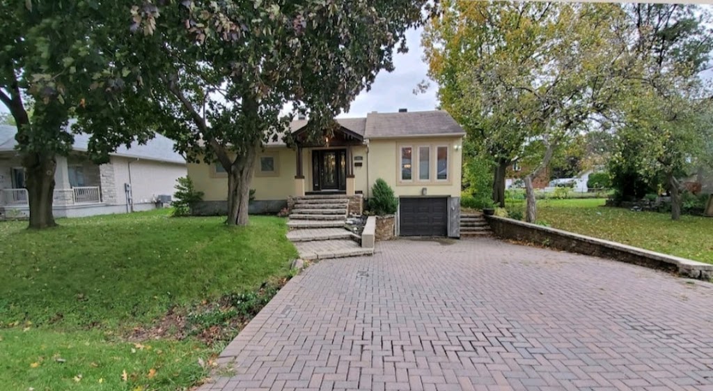 House For Rent Ottawa | 18 Chippewa Ave, Nepean, ON K2G 1X7, Canada | Phone: (613) 620-3771