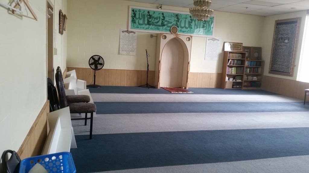 Ummah Nabawiah Masjid | 2074 Kipling Ave, Etobicoke, ON M9W 4J9, Canada | Phone: (416) 748-8033