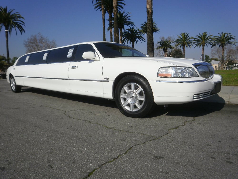 AMK Limousine Services | 197 Rollingwood Dr, Brampton, ON L6Y 5J6, Canada | Phone: (416) 505-5055