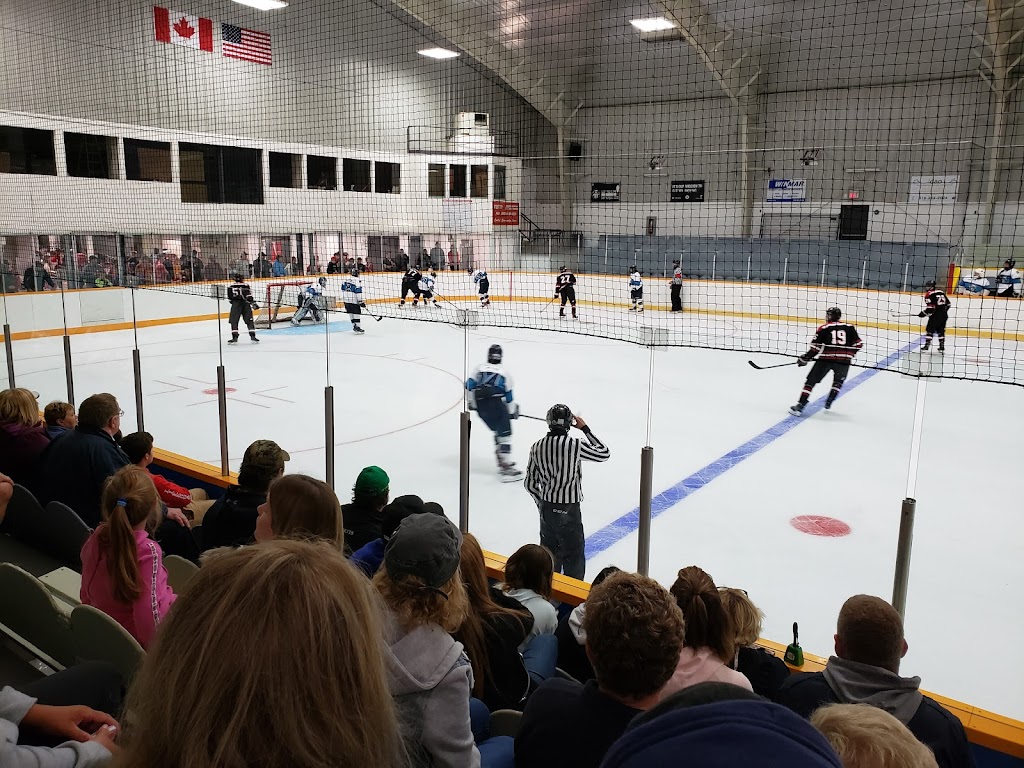 Wallaceburg Memorial Arena | 600 Wall St, Wallaceburg, ON N8A 3H9, Canada | Phone: (519) 627-1607