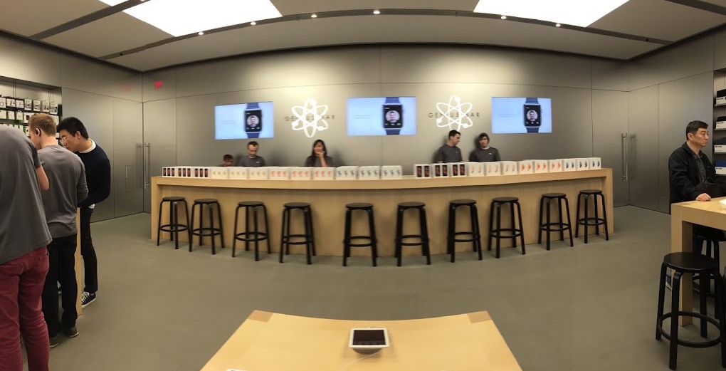 Apple Place Ste-Foy | 2450 Boulevard Laurier, Québec, QC G1V 2L1, Canada | Phone: (418) 266-8600