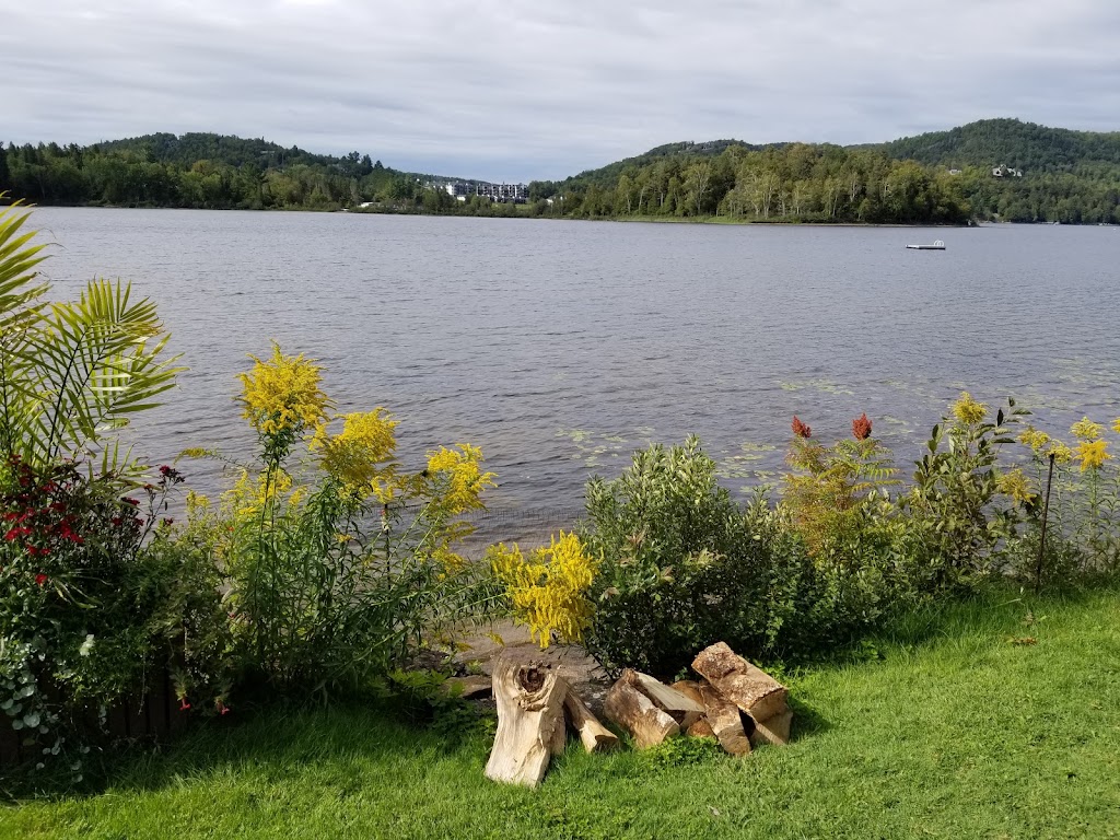 Hôtel Quintessence | 3004 Chemin de la Chapelle, Mont-Tremblant, QC J8E 1E1, Canada | Phone: (819) 425-3400