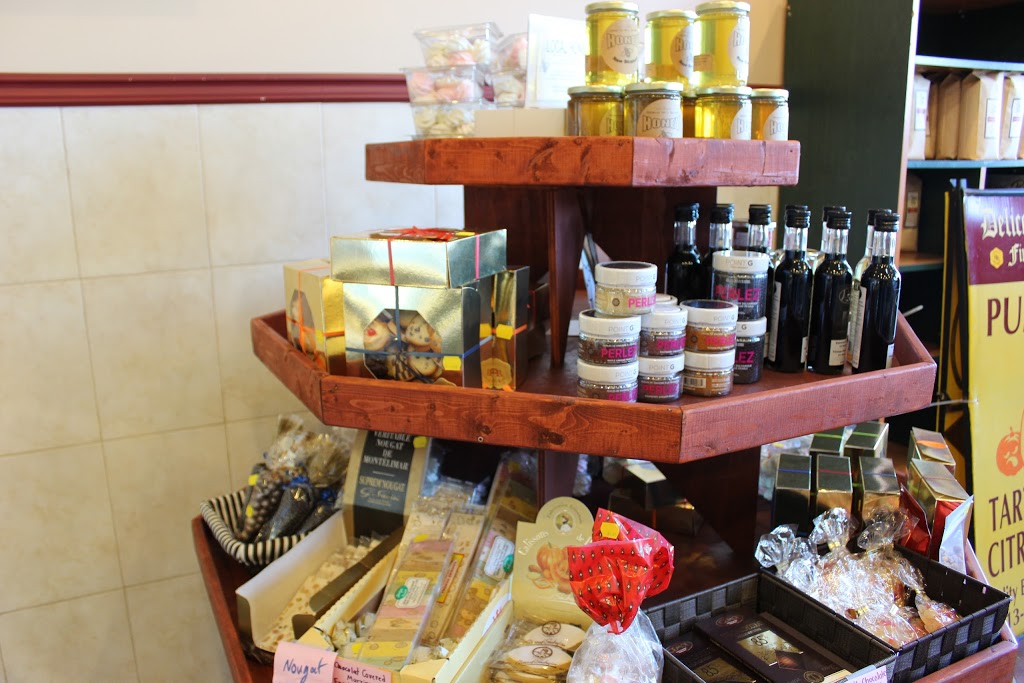 Delice Royal | 900 Watters Rd #7, Orléans, ON K4A 3A1, Canada | Phone: (613) 830-2388