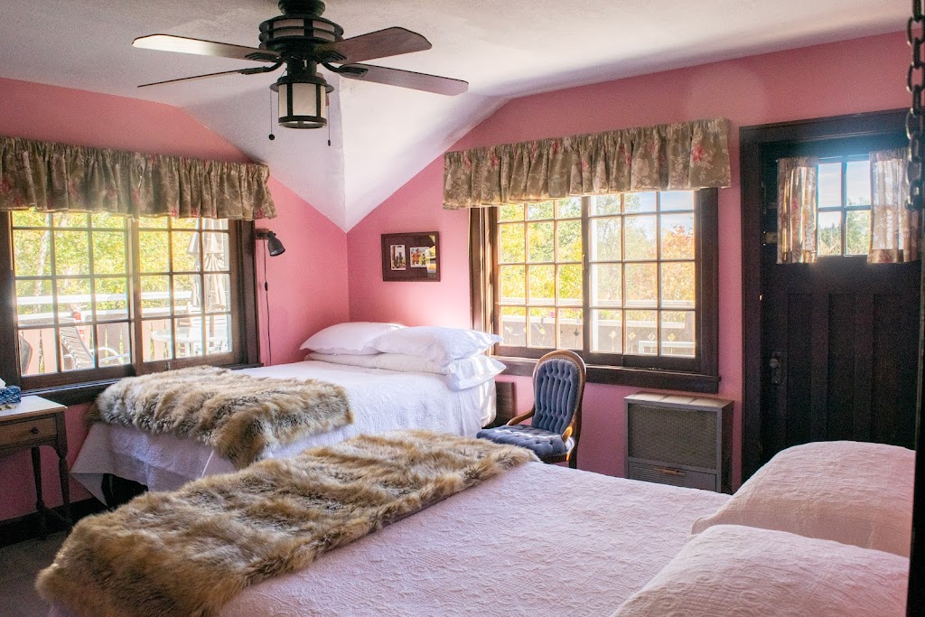 Northland Lodge | 408 Evergreen Ave, Waterton Park, AB T0K 2M0, Canada | Phone: (403) 859-2353