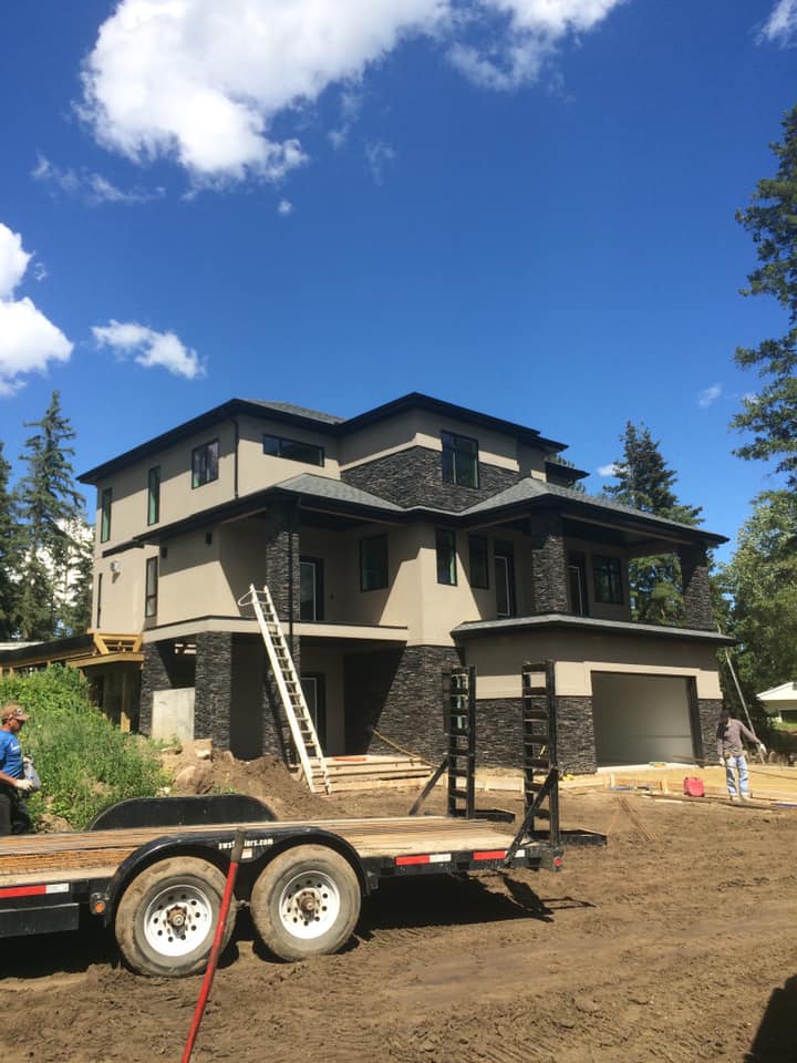 B&M Exteriors Inc. | 3359 Barrington Rd, Nanaimo, BC V9T 5R5, Canada | Phone: (250) 668-0012