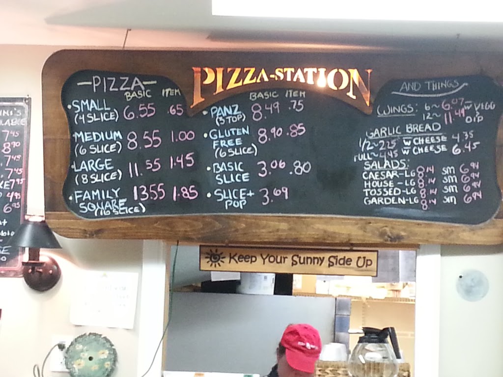 Pizza Station | 415 Bethune Dr N, Gravenhurst, ON P1P 1B8, Canada | Phone: (705) 687-3111