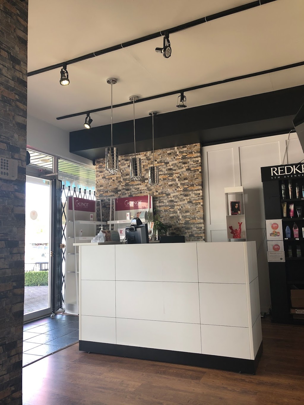 AllPro Beauty & Massage | 5608 Hastings St, Burnaby, BC V5B 1R4, Canada | Phone: (604) 423-2990