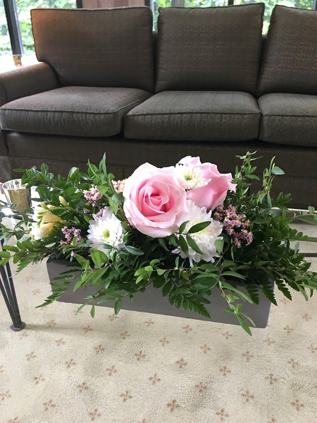 Flowers in West Hill | 4518 Kingston Rd, Scarborough, ON M1E 2N8, Canada | Phone: (416) 873-7783