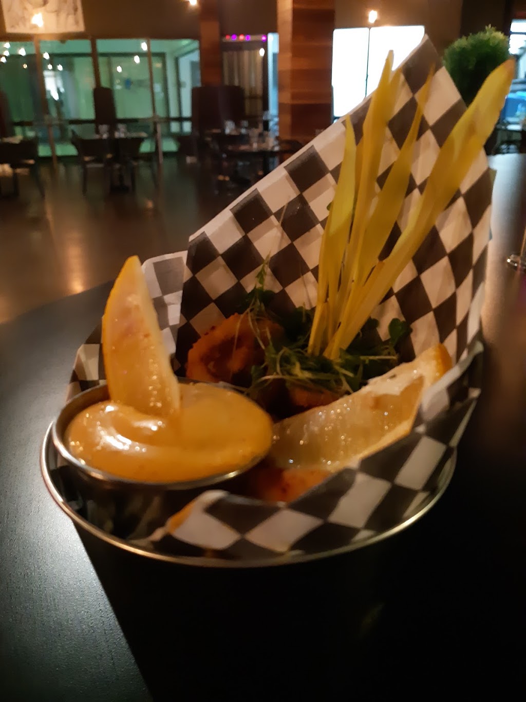 Resto Bar Suite 117 | 112 Av. de lÉglise, Dolbeau-Mistassini, QC G8L 4W4, Canada | Phone: (418) 276-5666