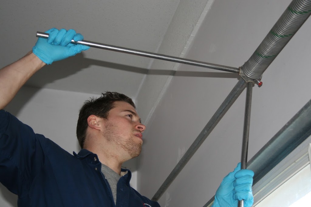 Garage Door Doctor Canada | 4131 Mostar Rd #8, Nanaimo, BC V9T 6A6, Canada | Phone: (250) 754-8334