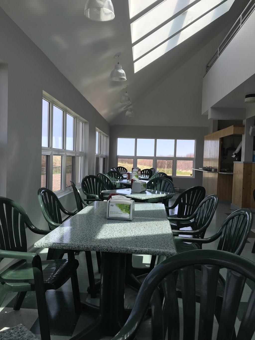 Restaurant A La Dune | 150 Allée du Parc, Cap-Pelé, NB E4N 1S4, Canada | Phone: (506) 577-1115