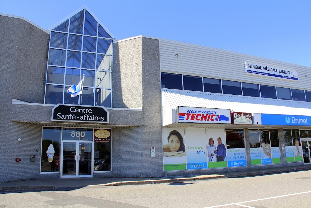 Lacroix Médecine Privée - Lévis | 880 Av. Taniata suite 210, Lévis, QC G6Z 2E3, Canada | Phone: (418) 871-1911