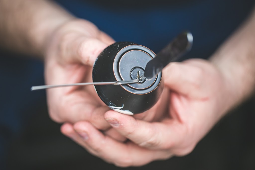 Lock-tech Ottawa Locksmith Сompany | 436 Cope Dr, Ottawa, ON K2V 0P8, Canada | Phone: (613) 777-7348