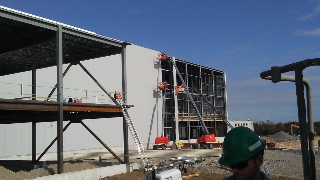 Giant Tiger Distribution Center | 2 Newport Dr, Prescott, ON K0E 1T0, Canada