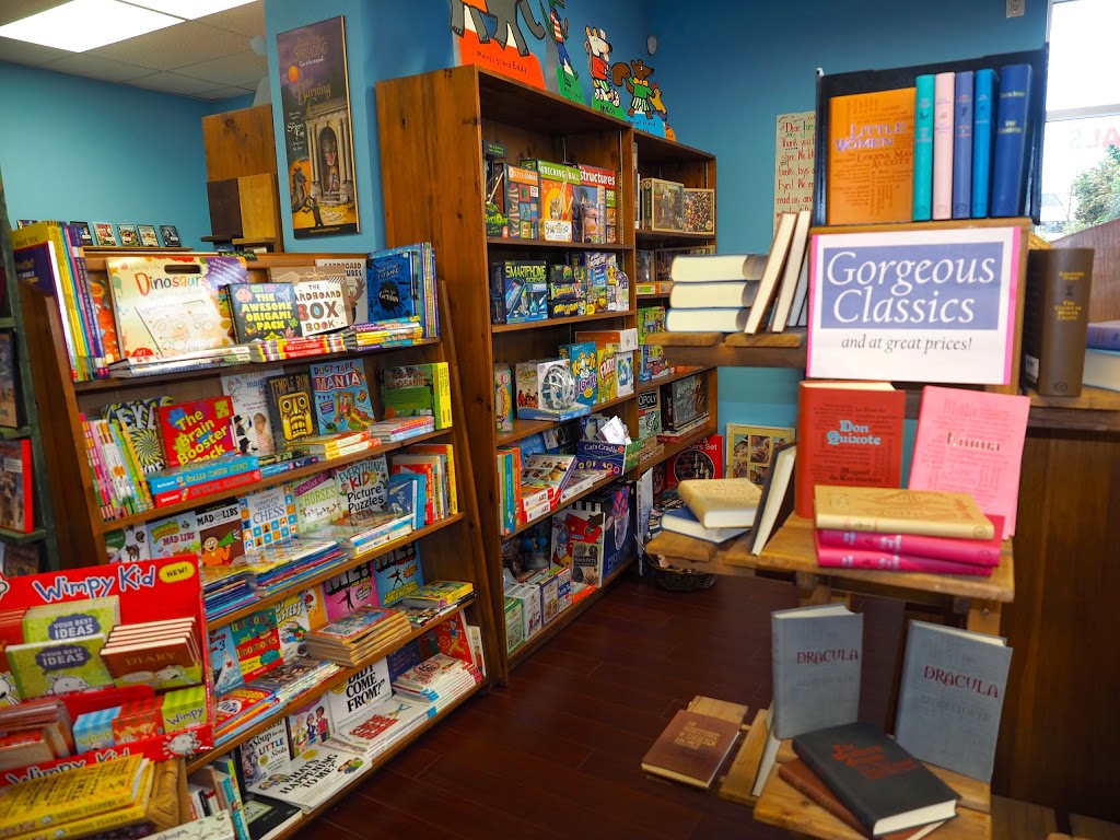 Forsters Book Garden | 266 Queen St S, Bolton, ON L7E 4T7, Canada | Phone: (905) 951-1501