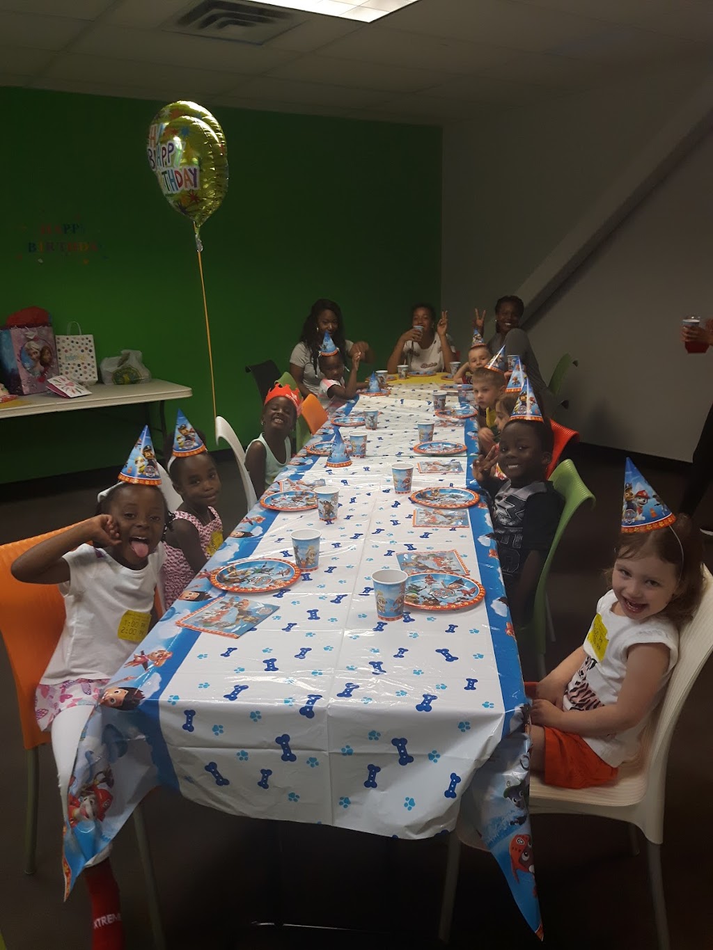 Xtreme Trampoline Park | 50 Frank Nighbor Pl, Kanata, ON K2V 1B9, Canada | Phone: (613) 801-5005