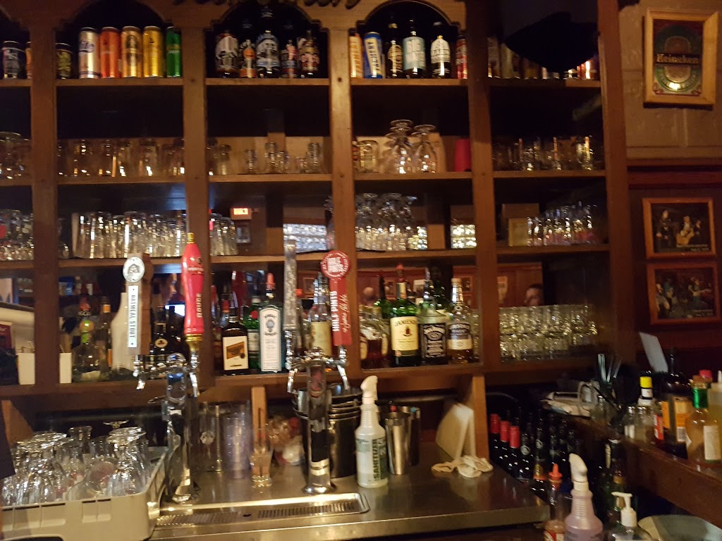 Ship & Plough | 42 Centre St, Gimli, MB R0C 1B0, Canada | Phone: (204) 642-5276