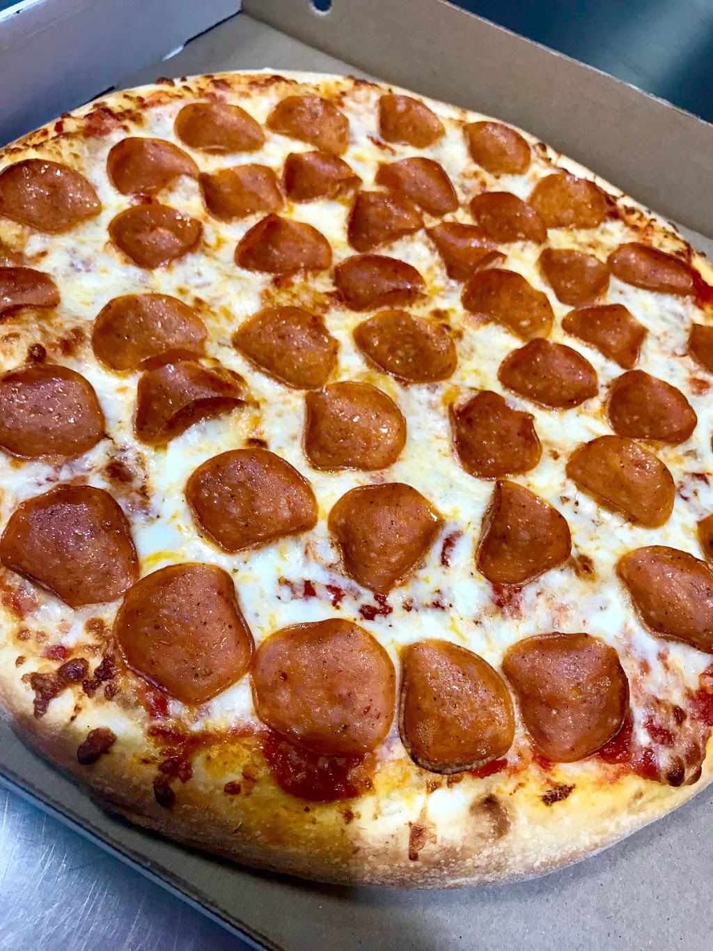 Pizza Nova | 256 Queen St S, Bolton, ON L7E 4T7, Canada | Phone: (416) 439-0000