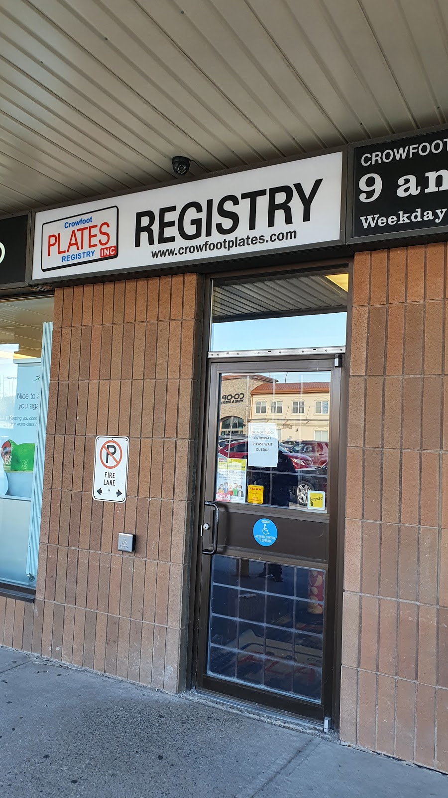 Crowfoot Plates Registry Inc | point of interest | 49 Crowfoot Way NW, Calgary, AB T3G 2L4, Canada | 4032417951 OR +1 403-241-7951