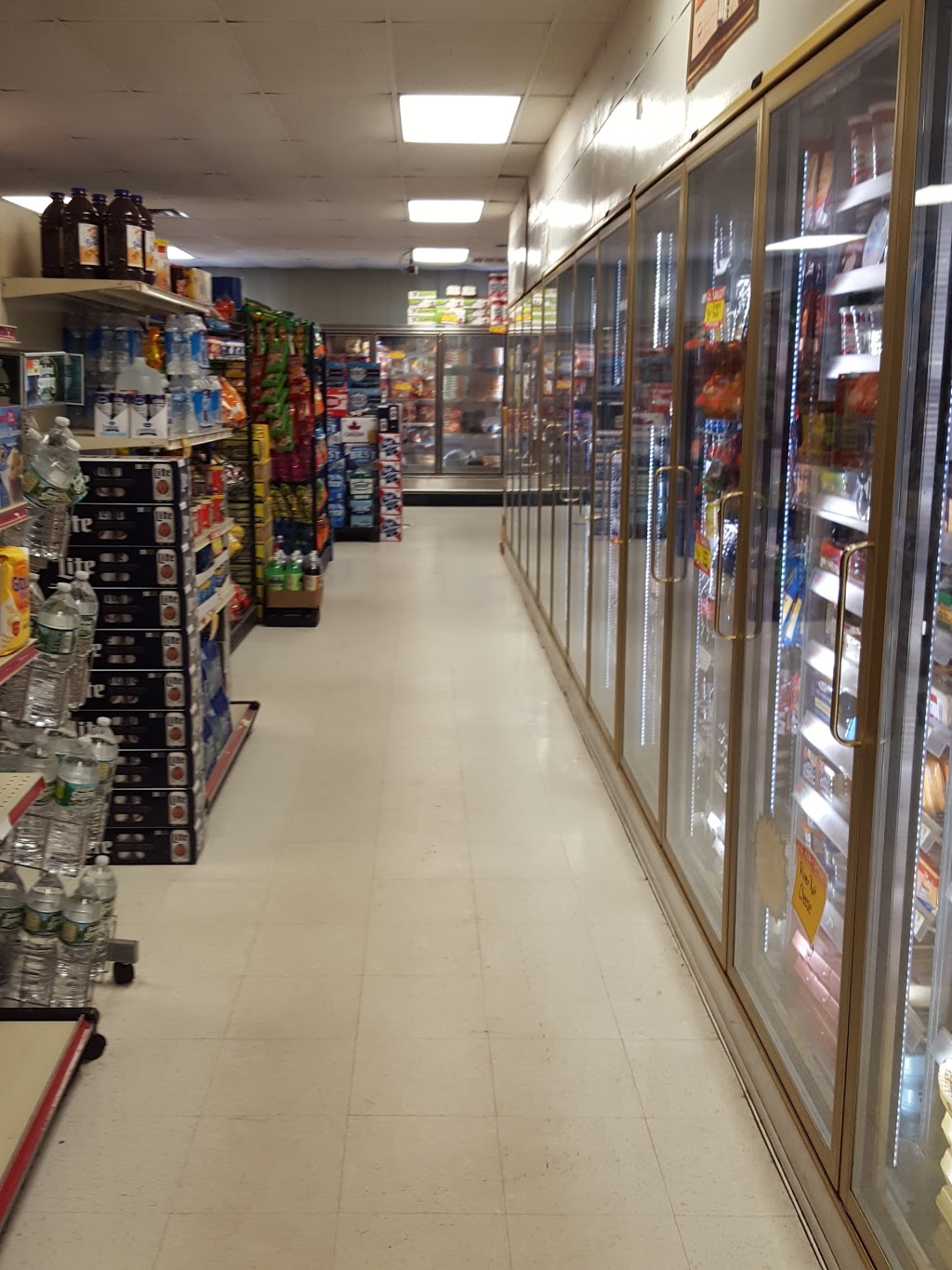 Chaumont IGA Express | 12070 E Main St, Chaumont, NY 13622, USA | Phone: (315) 649-2444