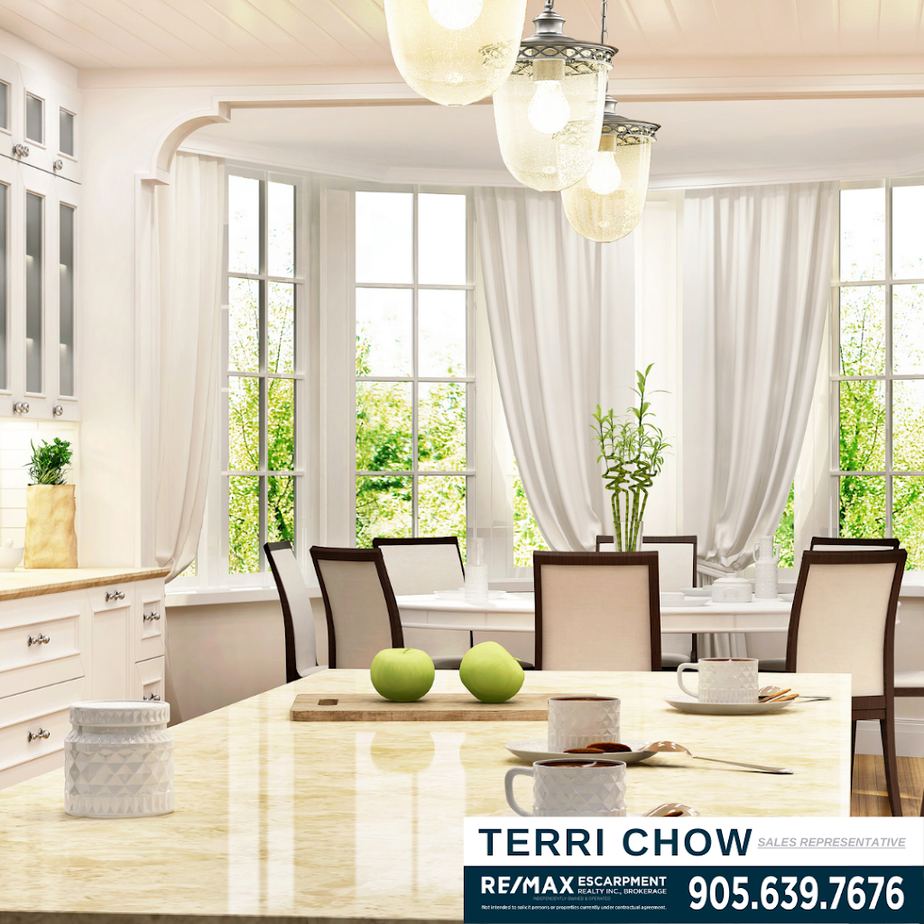 Terri Chow - RE/MAX Real Estate Agent | 2180 Itabashi Way, Burlington, ON L7M 5A5, Canada | Phone: (416) 459-1480