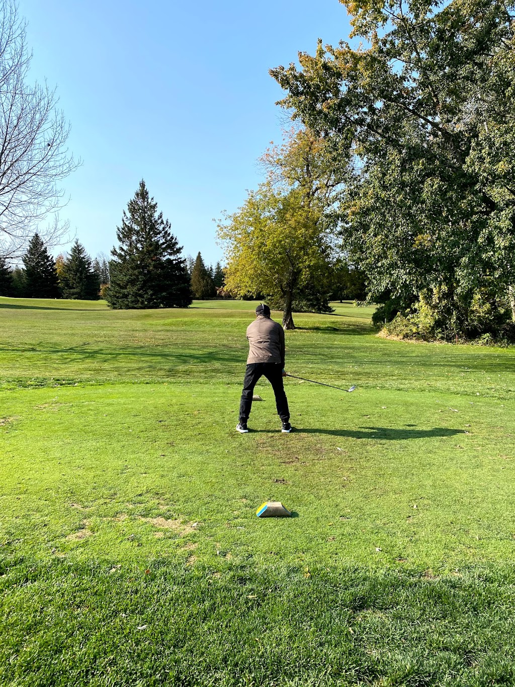 Erin Heights Golf Course | 5525 8 Line, Erin, ON N0B 1T0, Canada | Phone: (519) 833-9702