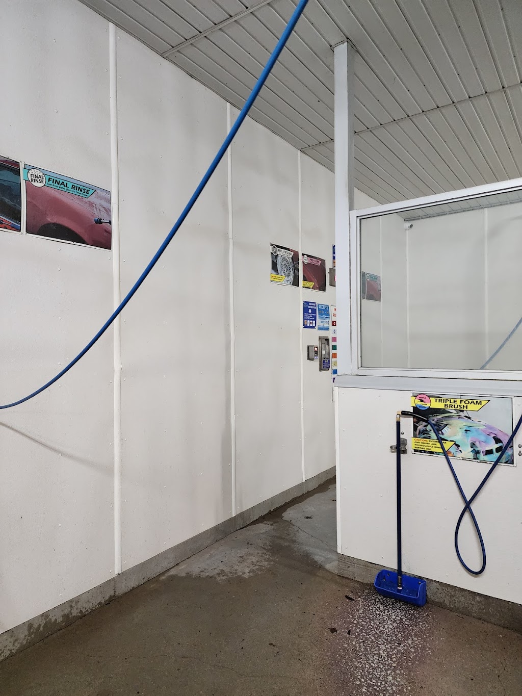 Trafalgar U Wash | 1771 Trafalgar St, London, ON N5W 1X7, Canada | Phone: (519) 455-6792