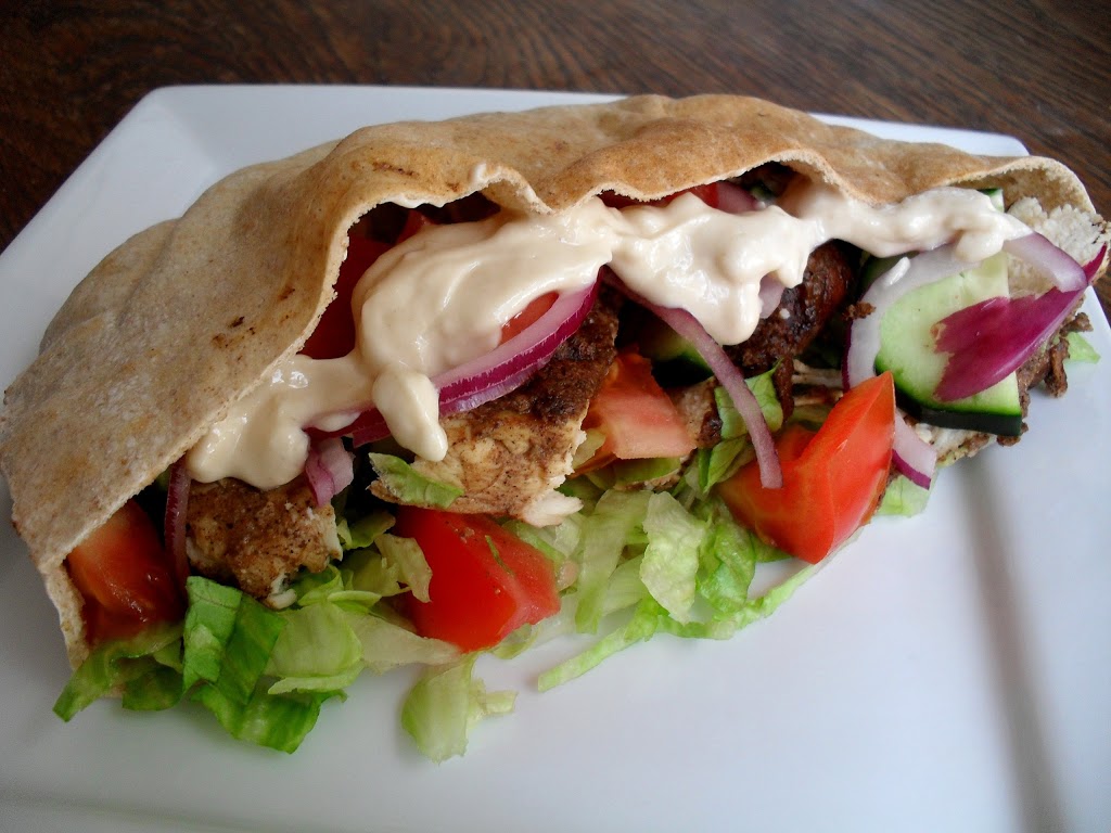Fruitland Pizza & Grill | 301 Fruitland Rd, Stoney Creek, ON L8E 5M1, Canada | Phone: (289) 656-1666