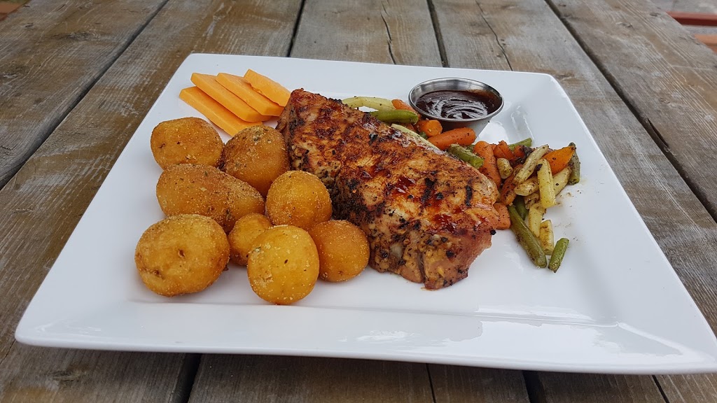 Oakleys Pub And Patio | 15 Trudeau Ln, Tweed, ON K0K 3J0, Canada | Phone: (613) 661-3699