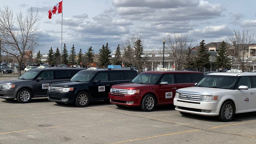 Taxi4u Cochrane | 60 Glendale Way, Cochrane, AB T4C 1H9, Canada | Phone: (403) 479-8294
