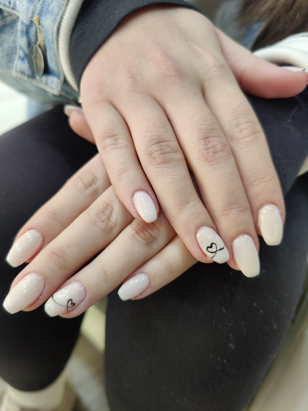 Kims Nails And Beauty Salon | 409 Brock St S, Whitby, ON L1N 4K5, Canada | Phone: (905) 665-6235