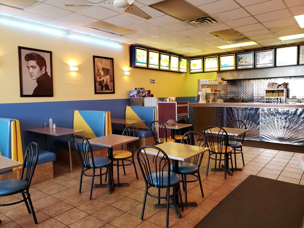 Restaurant La Belle Province | 5002 Rue Principale, Saint-Félix-de-Valois, QC J0K 2M0, Canada | Phone: (450) 889-7887